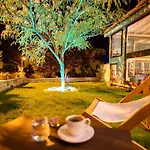 Hotell Cesmekes